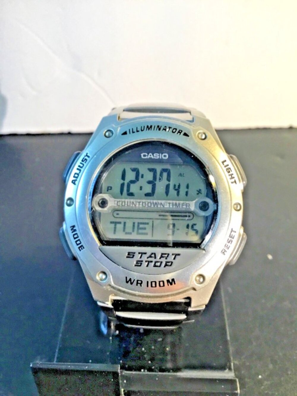 Casio Illuminator WR 100M – Model W‑756 – Stainless Steel Band==WORKS WELL==